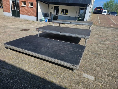 Catwalk 9x1 (40cm hoog)